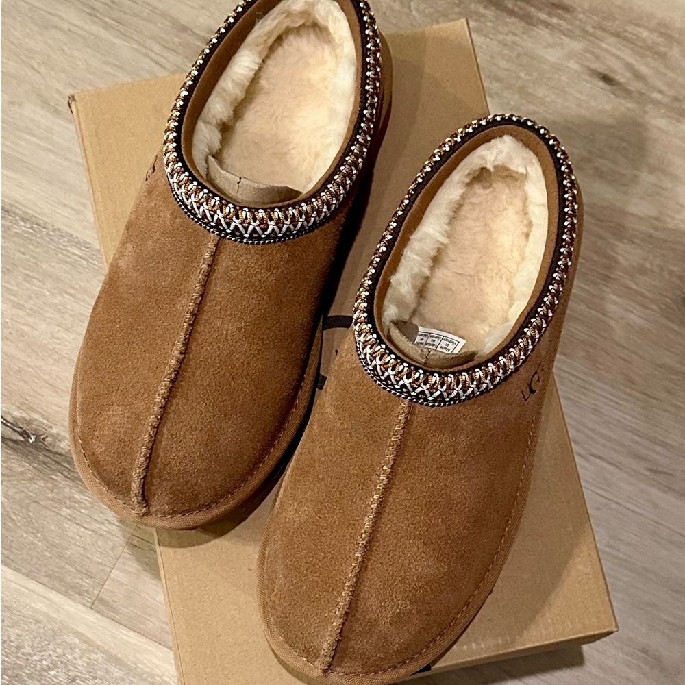 Ugg Tasman slippers Size 5